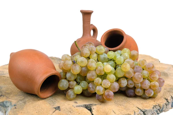Geleneksel Gürcistan Kil Sürahileri Şarap Için Ahşap Kütük Dilimli Arka — Stok fotoğraf