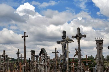  Kutsal haç tepesi, kutsal mekan ve dünyadaki Hristiyanlara ibadet.