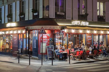 Paris, Fransa, 24 Ekim 2025: Paris 'te geceleri 