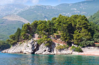 Güzel Akdeniz manzarası. Karadağ ve Adriyatik denizi.