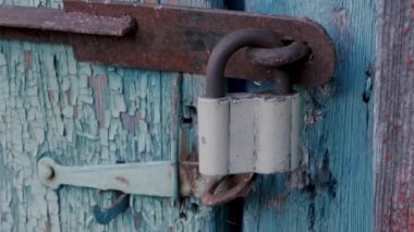 Sonbahar akşamları eski çiftlik evi