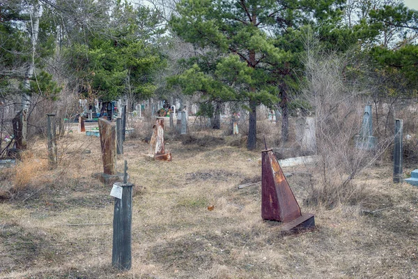 Oude Begraafplaats Verlaten Graven — Stockfoto