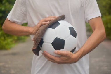 El ele tutuşma bez temizleme futbolu