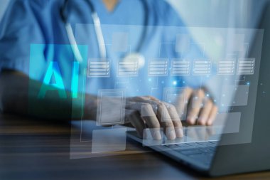 Profesyonel bir doktor yapay zeka sistemlerini hastane yönetimini arttırmak ve hasta hizmet verimliliğini arttırmak için entegre eder.