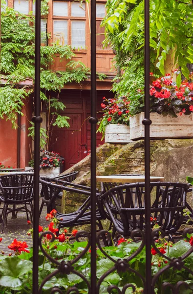 Cozy Street Cafe Iron Fence Old Town Empty Patio Outdoor — Stock Photo, Image