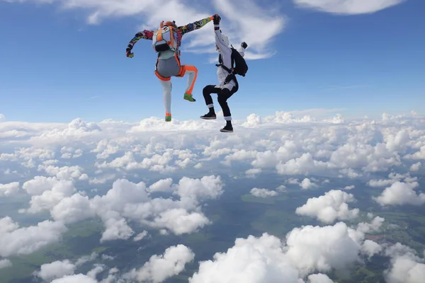 Прыжки Парашютом Скайдайверы Развлекаются Небе — стоковое фото