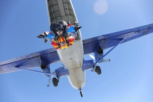 Skydiven Tandemsprong Een Spaanse Vrouw Haar Instructeur — Stockfoto