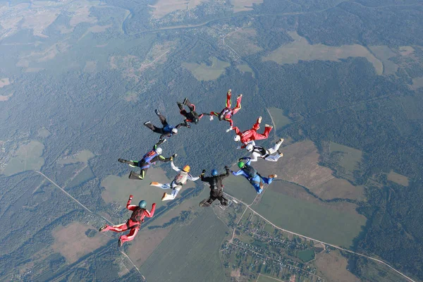 Formazione Paracadutismo Gruppo Paracadutisti Nel Cielo — Foto Stock