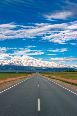 Asfalt dağ yolu