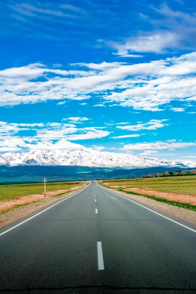 Paved mountain road — Stock Photo, Image