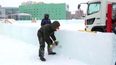 İşçi derleyicisi elektrikli testere buz tabakasını özelleştirdi