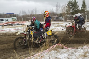 Motokros.