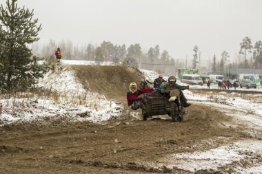 Motokros.
