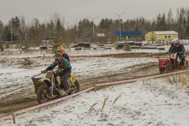 Motokros.