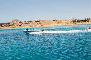 Powerboat Red Sea'deki/daki yüksek hızda yarış