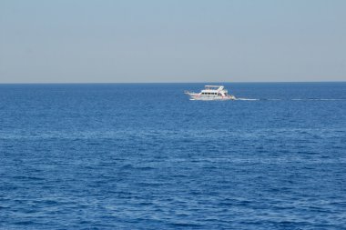 Kızıldeniz sıcak, güneşli gün yat