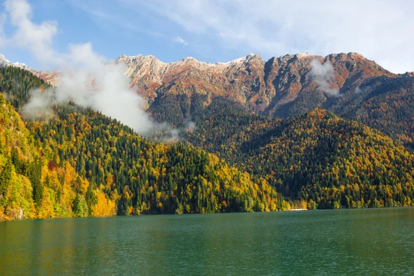 Lake Riza Abchazië — Stockfoto