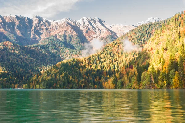 Lago Riza Abjasia — Foto de Stock