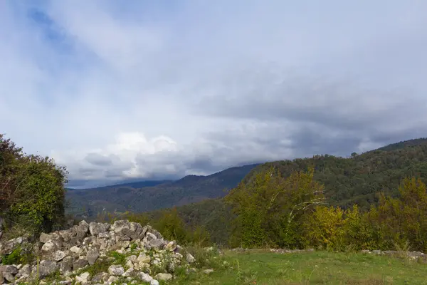 ภูมิทัศน์ธรรมชาติของ abkhazia — ภาพถ่ายสต็อก