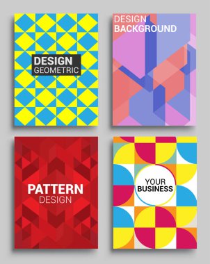 Modern geometrik soyut arkaplan setleri. renkli desenli geometrik şekiller bileşimi, vektör illüstrasyonu.