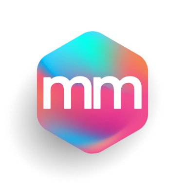 Altıgen şekilli ve renkli arkaplan içinde MM logosu, iş ve şirket kimliği için harf birleşimi logosu tasarımı.