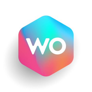 Altıgen şekilli ve renkli arkaplan içinde WO logosu, iş ve şirket kimliği için harf kombinasyonu tasarımı.