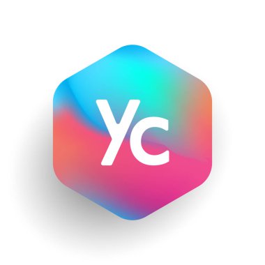 Altıgen şekilli ve renkli arkaplan içinde YC logosu, iş ve şirket kimliği için harf kombinasyonu tasarımı.