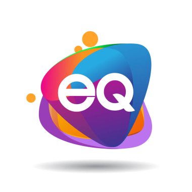 Renkli sıçrama arkaplanı olan EQ logosu, yaratıcı endüstri, web, iş ve şirket için harf kombinasyonu tasarımı.