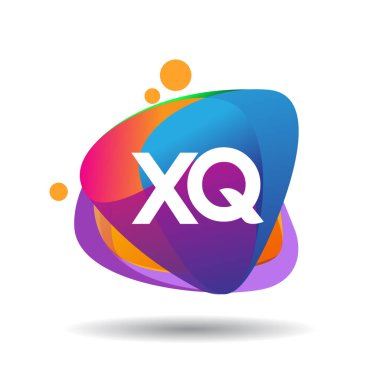 Renkli sıçrama arkaplanı olan XQ logosu, yaratıcı endüstri, web, iş ve şirket için harf kombinasyonu tasarımı.