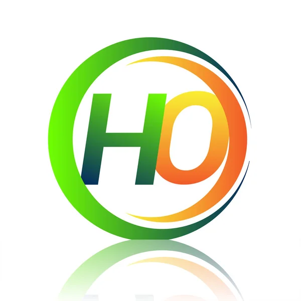 Harf Logosu Yeşil Turuncu Renkli Daire Swoosh Tasarımlı Şirket Kimliği — Stok Vektör