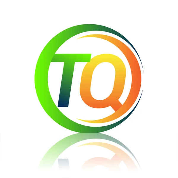 最初の文字のロゴTq社名サークルとスウッシュのデザインに緑とオレンジの色 ビジネスと会社のアイデンティティのためのベクトルロゴタイプ — ストックベクタ
