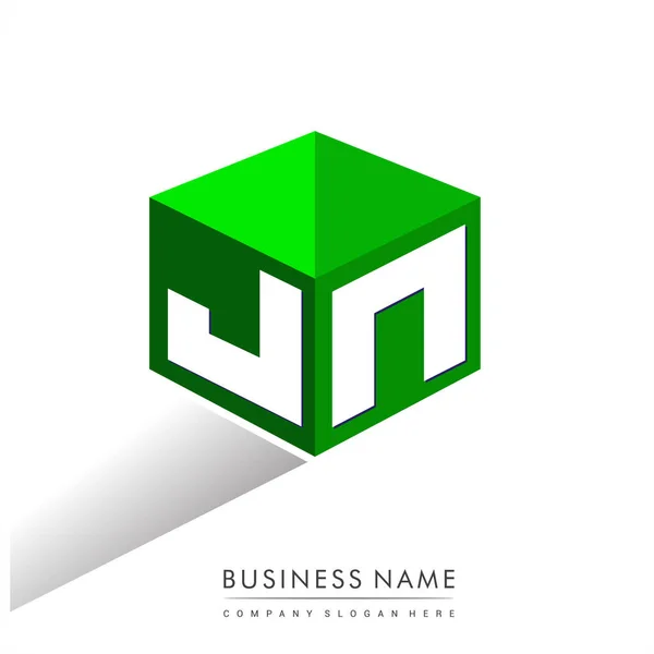 六边形绿色背景字母Jn标识 带有公司标识字母设计的立方体标识 — 图库矢量图片
