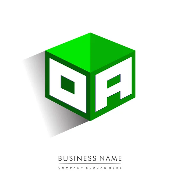 六边形绿色背景字母Oa标识 带有公司标识字母设计的立方体标识 — 图库矢量图片
