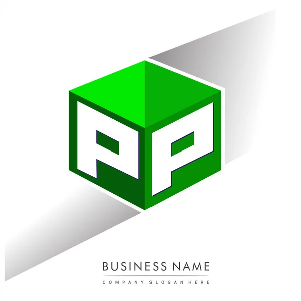 六边形绿色背景字母Pp标识 带有公司标识字母设计的立方体标识 — 图库矢量图片