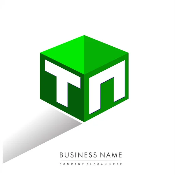 六边形绿色背景的字母Tn标识 带有公司标识字母设计的立方体标识 — 图库矢量图片