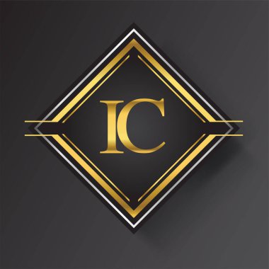 Kare şeklinde altın ve gümüş renkli geometrik süslemeli IC Harf logosu. İş veya şirket kimliğiniz için vektör tasarımı şablonu ögeleri.