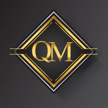 Kare şeklinde altın ve gümüş renkli geometrik süslemeli QM Harf logosu. İş veya şirket kimliğiniz için vektör tasarımı şablonu ögeleri.
