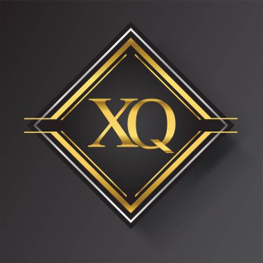 Kare şeklinde altın ve gümüş renkli geometrik süslemeli XQ Harfi logosu. İş veya şirket kimliğiniz için vektör tasarımı şablonu ögeleri.