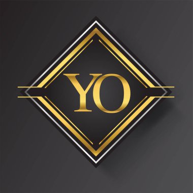 Kare şeklinde altın ve gümüş renkli geometrik süslemeli YO Harf logosu. İş veya şirket kimliğiniz için vektör tasarımı şablonu ögeleri.