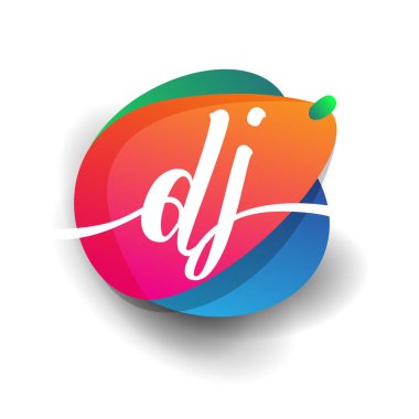 Renkli arka planlı DJ logosu, yaratıcı endüstri, web, iş ve şirket için harf kombinasyonu tasarımı.