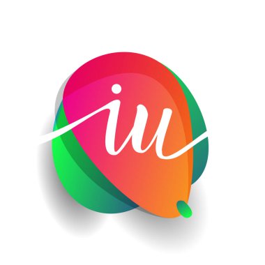 Renkli arkaplanı olan IU logosu, yaratıcı endüstri, web, iş ve şirket için harf kombinasyonu tasarımı.