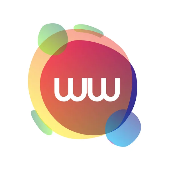 カラフルなスプラッシュ背景を持つレターWwロゴ クリエイティブ産業のための文字の組み合わせのロゴデザイン ウェブ ビジネスや会社 — ストックベクタ