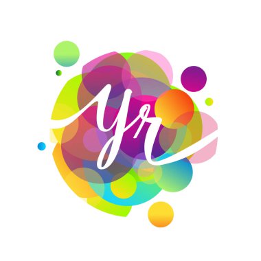 Renkli sıçrama arkaplanı olan YR logosu, yaratıcı endüstri, web, iş ve şirket için harf kombinasyonu tasarımı.