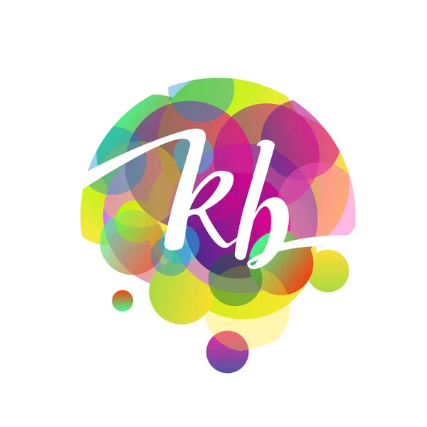 カラフルなスプラッシュ背景を持つレターKbのロゴ クリエイティブ産業 ウェブ ビジネスや企業のための手紙の組み合わせのロゴデザイン — ストックベクタ