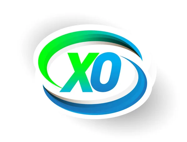 最初的字母Xo标识公司名称为彩色蓝色和绿色的Swoosh设计 现代标识概念 企业和公司标识的矢量标识 — 图库矢量图片