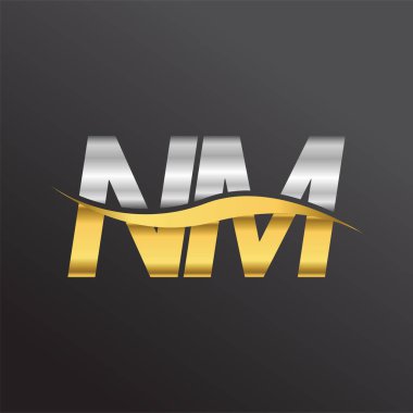 İlk harf logosu NM şirketinin adı altın ve gümüş rengi Swoosh tasarımı. İş ve şirket kimliği için vektör logosu.