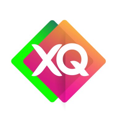Renkli geometrik şekilli XQ logosu, yaratıcı endüstri, web, iş ve şirket için harf kombinasyonu tasarımı.