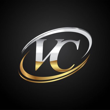 İlk harf VC logotype şirketi. Renkli altın ve gümüş rengi desenli. Siyah arkaplanda izole.