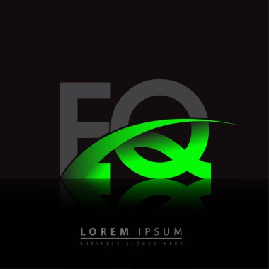 İlk harf EQ logotype şirketi ismi yeşil ve siyah Swoosh tasarımı. iş ve şirket kimliği için vektör logosu.
