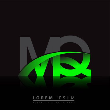 İlk harf MQ logotype şirketi ismi yeşil ve siyah Swoosh tasarımı. iş ve şirket kimliği için vektör logosu.